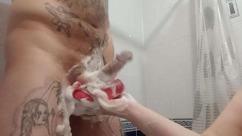 Zona901: Futându-mi pula cu un burete săpun 1