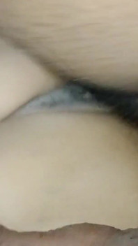ลุงผู้กําลังกวาดสวน เห็นกูและตบมือกู
