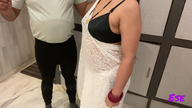 Sammy Sins: Bhabhi의 모든 인치 측정을 하고 싶어하는 변태 재단사