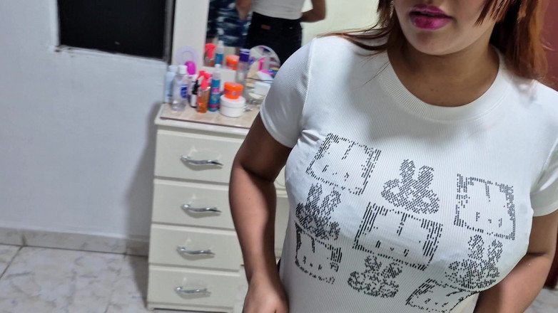 Keilimar Gomez: Keilimar Mostrando Las Tetas Al Vecino Pero Al Final Yo...