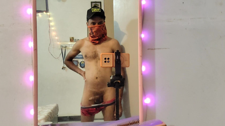 UltraHotBoy69: laits mirar selphi ko mahsoos karo