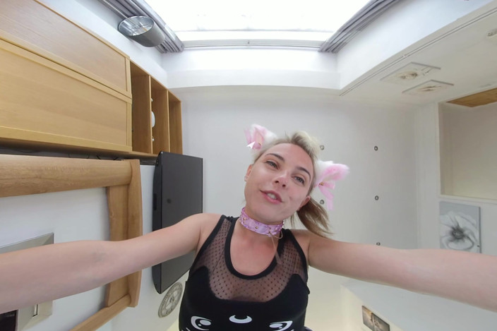 Jimmy Draws VR: Chloe Toy - Facesitting Anal Kitty