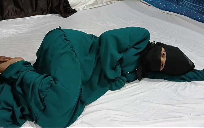 Dearshivani: Nádherná muslimská macecha byla ošukaná jejím nevlastním synem