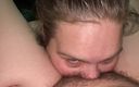 Fat house wife: Succhiando cagna clitoride piccolo facendola schizzare in bocca ingoiando i...