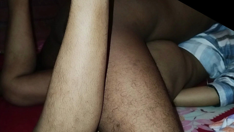 Deshi women: Adik tiriku ngentot dan crot di dalam memek adik tiri...