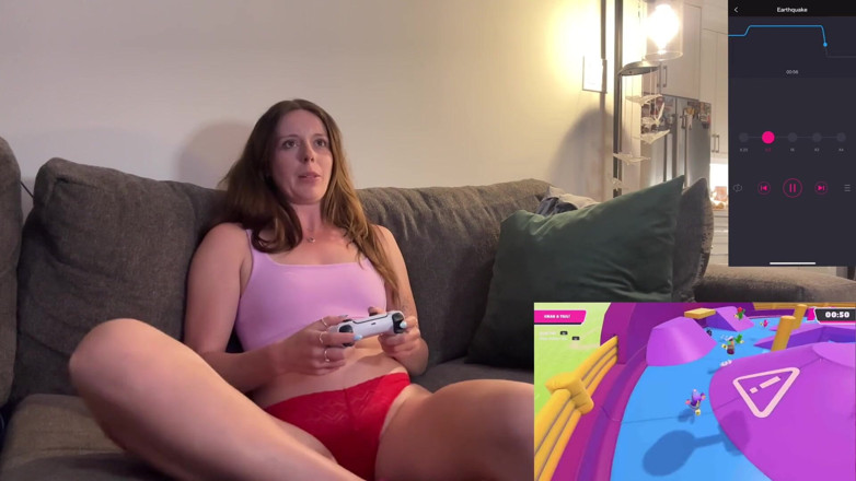 Nadia Foxx: Играю Fall Guys с моей пышной и пытаюсь не кончить, прежде чем я удаляюсь