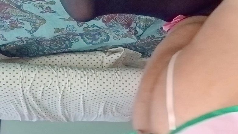 Looking for new things: È così che adoro i dildo enormi e grossi!