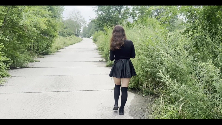 Juli Smith Meow: A Stroll Through an Abandoned Part of a Small Town