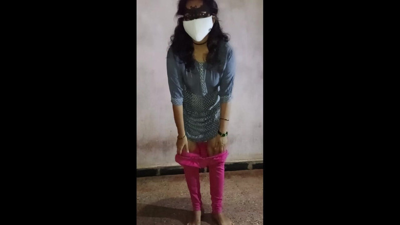 Rangeeli_Mangala: Pemilik rumah meninggalkan pembantu rumah.