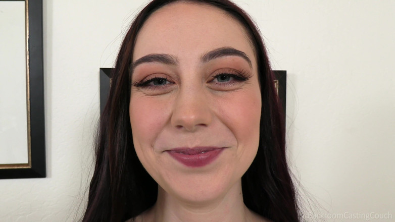 Backroom Casting Couch: Dolly'nin gerçekten hızlı bir şekilde döl orospusüne dönüşmesini izle