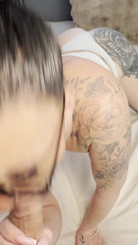 Posedlá POV - Nedbalý Ahegao Deepthroat & Intenzivní detail (německý amatér)
