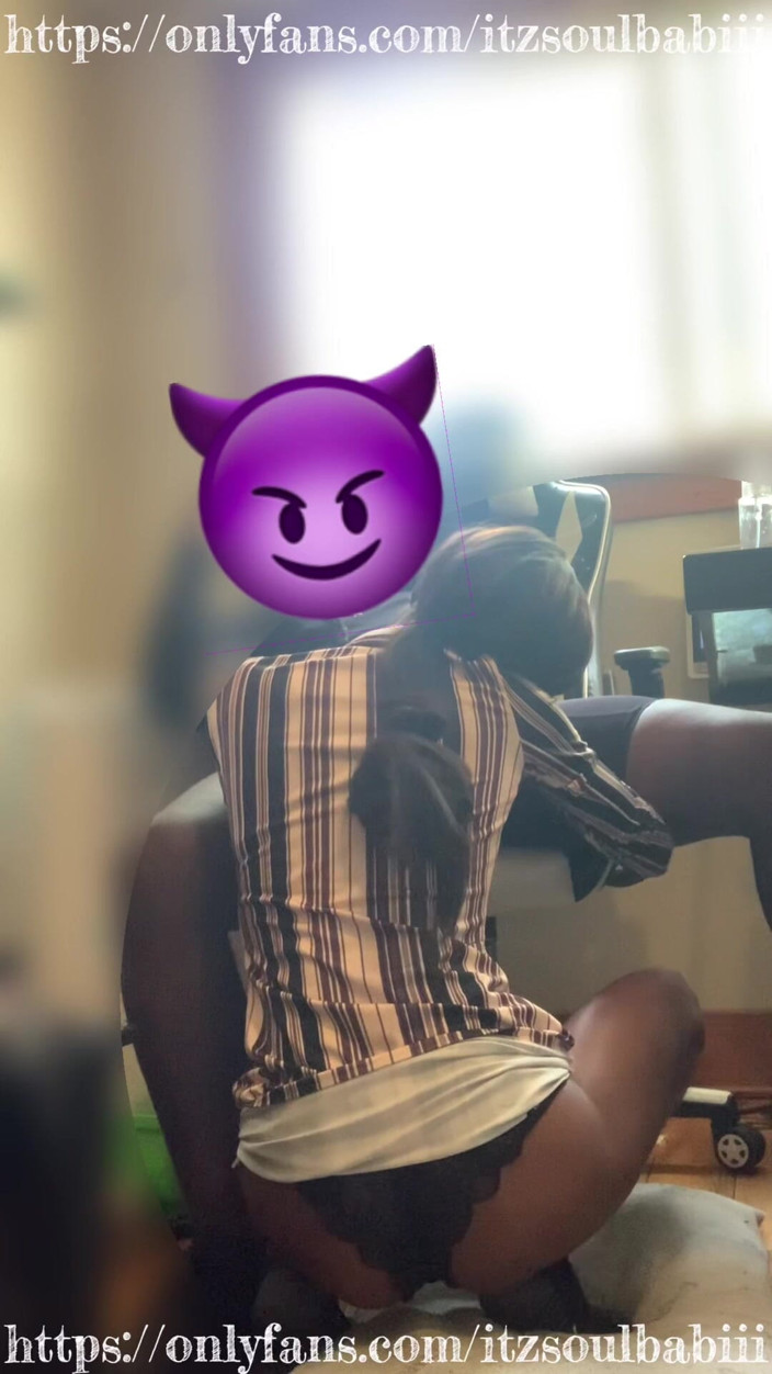 Soul Babiii: Asmr dojenie swojego penisa przed moim wywiadem
