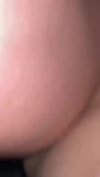 Saya dikongkek dalam pepek ketat saya oleh jurugambar lelaki tua saya yang berumur 55 tahun, memberikan blowjob panas kepadanya untuk 2 video muzik xxx kotor panas