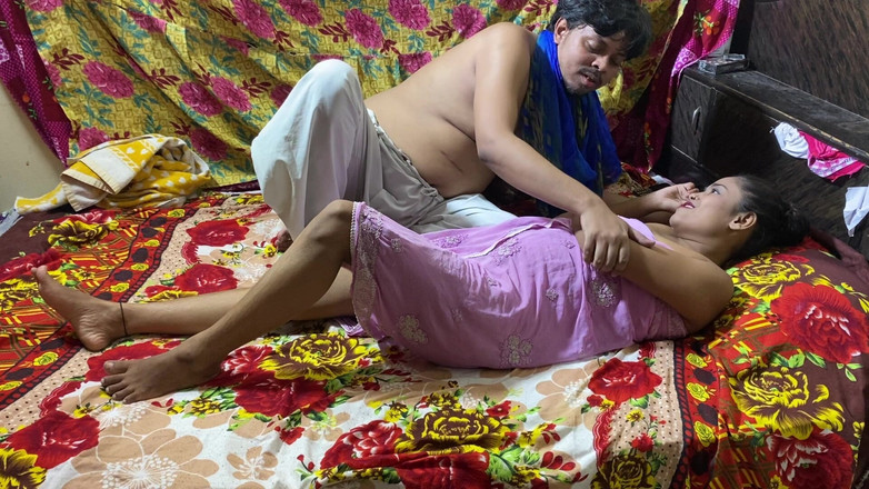 18 year old Indian: 18 Year Old Indian Hardcore Sex Affair