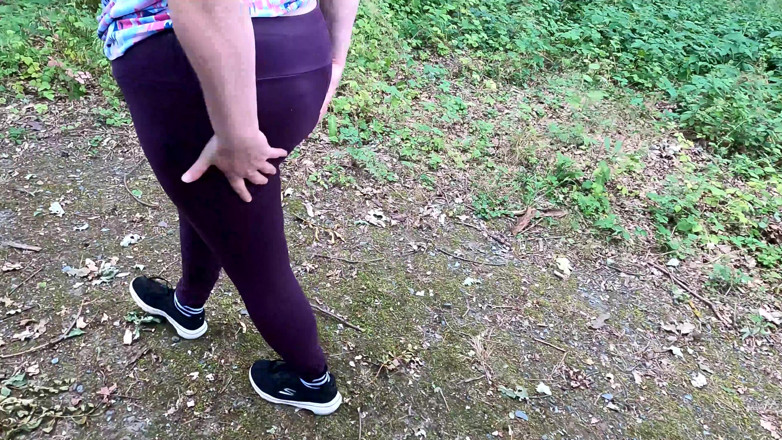 Bouncy Tits Action: Using Her Tits and Vagina While Picnic