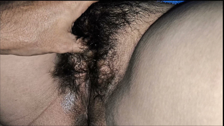 Theblackxxx: Haarige vagina wachsen