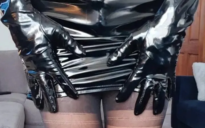JessicaXD: JessicaXD - Tight PVC Skirt Gloves