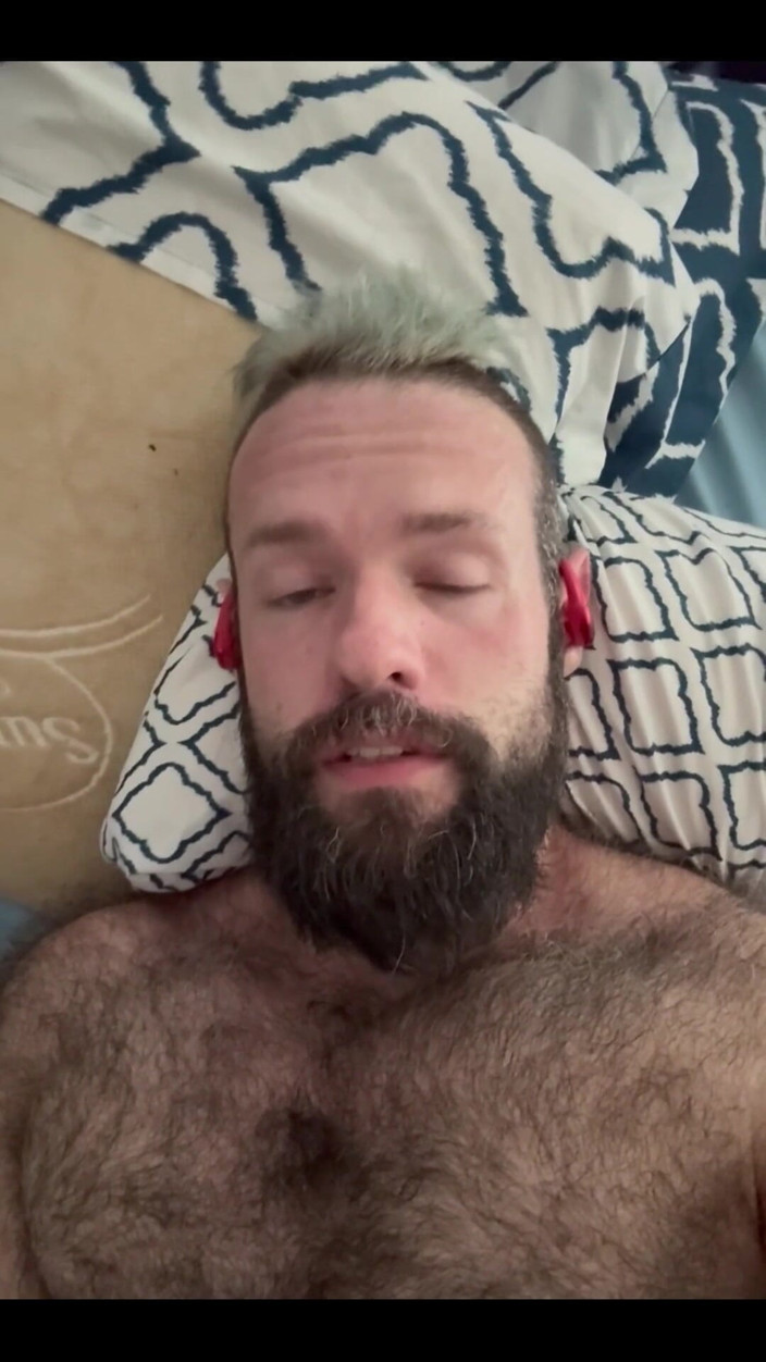 BeefyCanuck: Хайя! Оновлення каналу для Pride Month!
