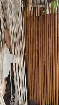Anh ấy theo dõi tôi trong phòng tắm! và bắt gặp tôi đang thủ dâm.