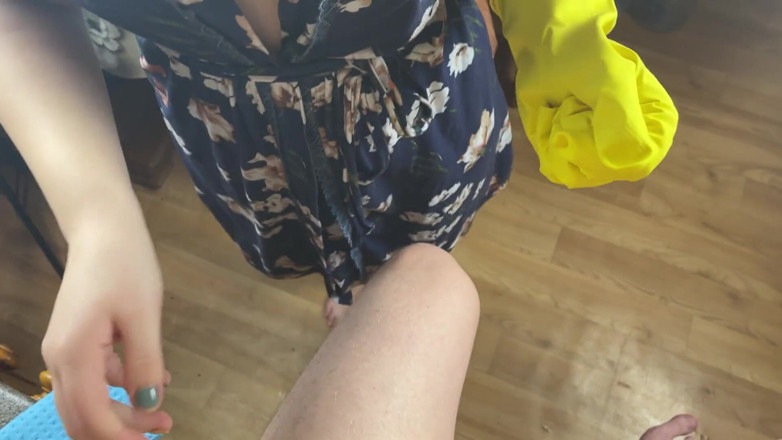 Cherryonthecake231: Stiefmoeder waste mijn pik totdat ik klaarkom