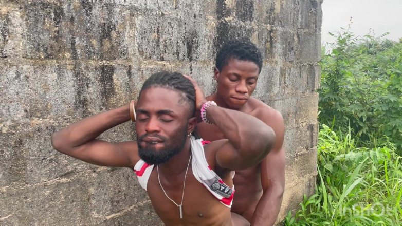Segzze_: Kissing My New Boyfriend in the Bush