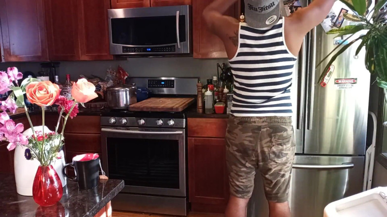 Kenniejai: Kennie Jai Jerks off in the Kitchen and Has Tea!!