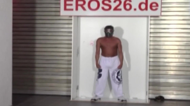 German's Old Chicks: MILFka z Německa dostala ošukanou prsa a její obličej pokrytý...