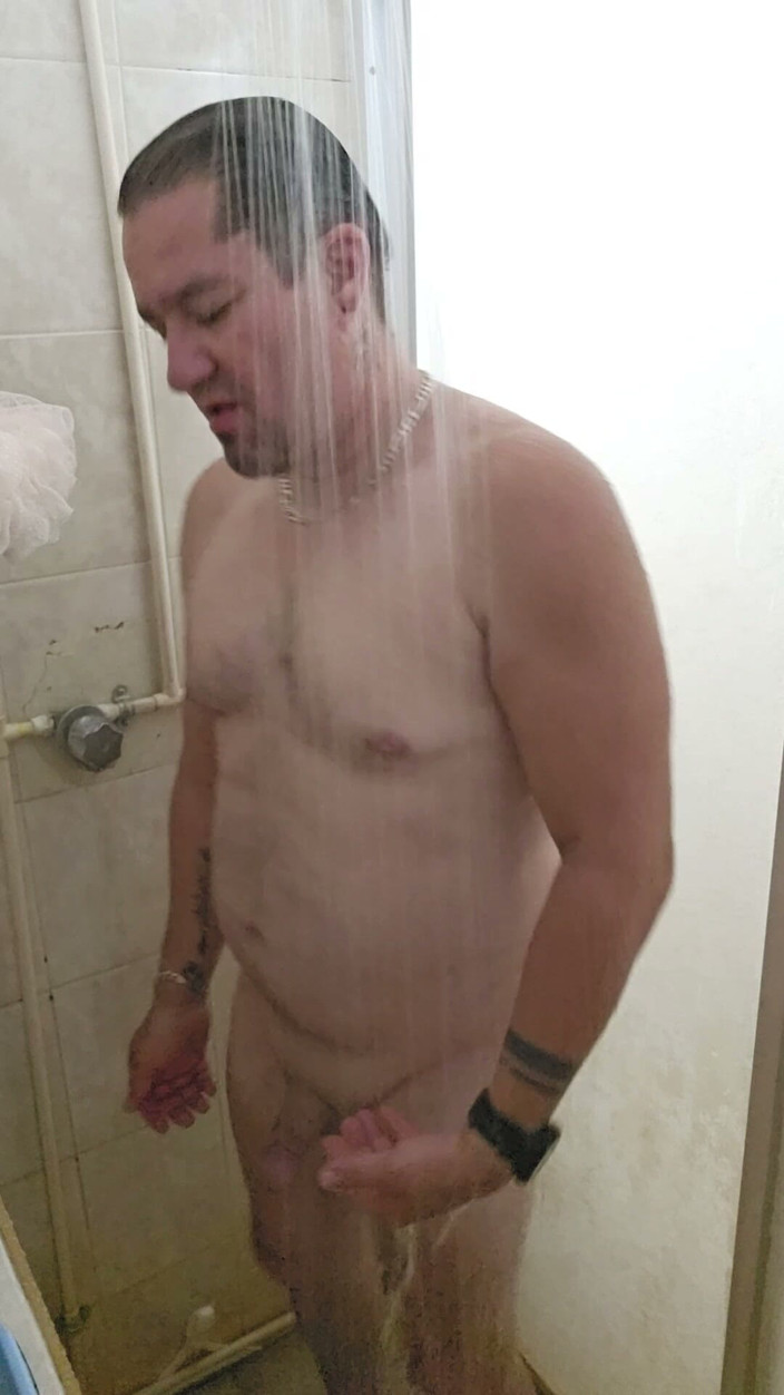 Brayan_PerDiazz: Taking a Bath and Playing with My Penis