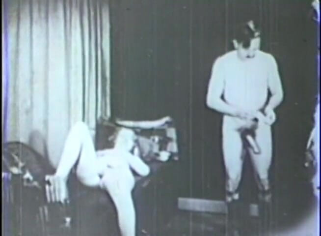 Vintage Usa: Very old sex film