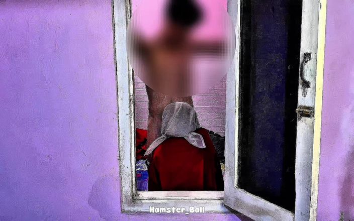 Hamster_Ball: 隣人に捕まりそう!窓の熟女ヒジャブフェラチオ