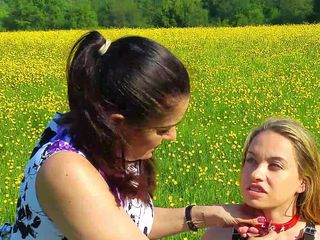 Red Heaven Media: Jalan-jalan di doggy! A Femdom Romance