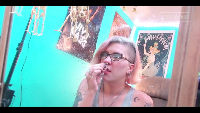 FondaDix: Cermin Sneezing