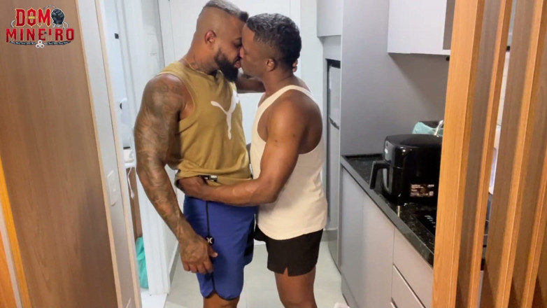 Dom_Mineiro_: Piebald Ebony Fucking in the Kitchen