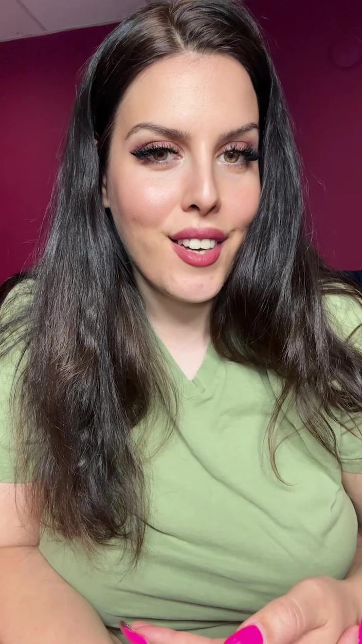 Young_strawberry: Macecha Řekni: tvoje ruka je bolí Nech tě macecha vyhoní