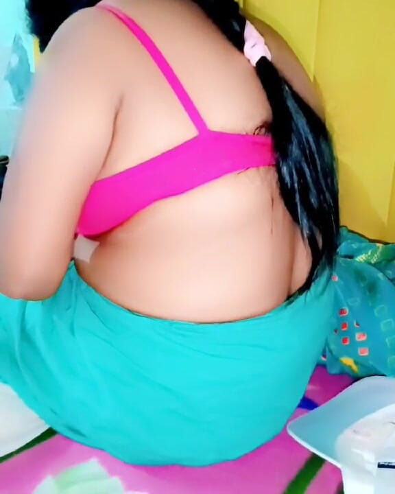 Vimla: Estoy hablando con mi novio