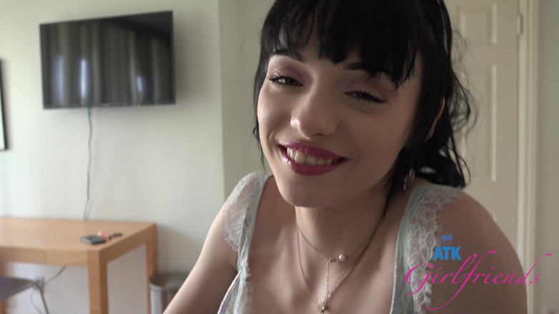 ATK Fans (Girlfriends): Cecelia доверяет тебе и хочет попробовать с тобой новое