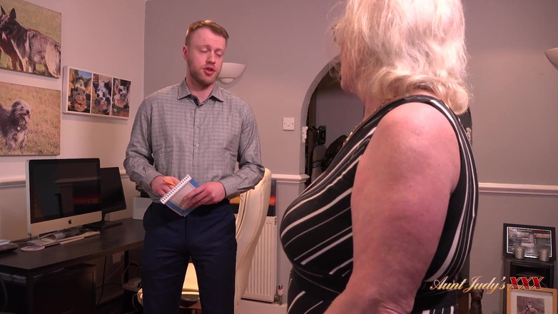 Aunt Judy's XXX: AuntJudysXXX - Horny GILF Mrs. Claire Fucks the Debt Collector