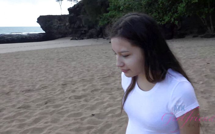 ATK Girlfriends: Virtueller urlaub in Kauai mit Zaya cassidy teil 2