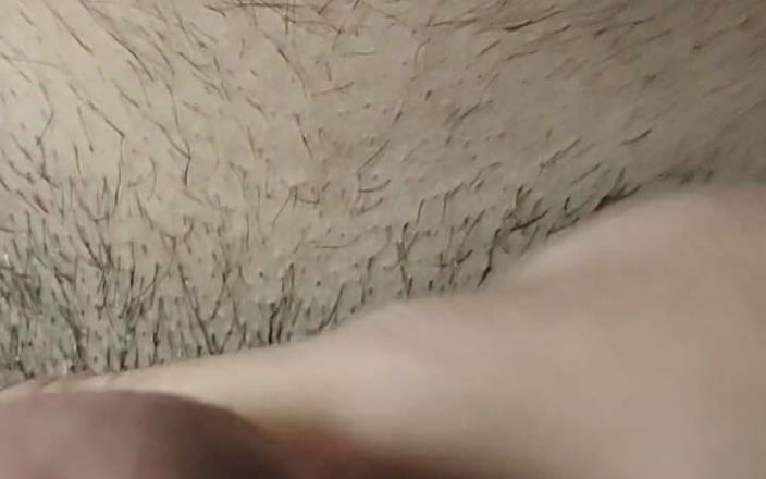 Mike001: Twink solo-masturbation mit viel sperma