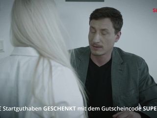 Susi Live: Dvě sexy blondýnky mají sexy trojku str. 6