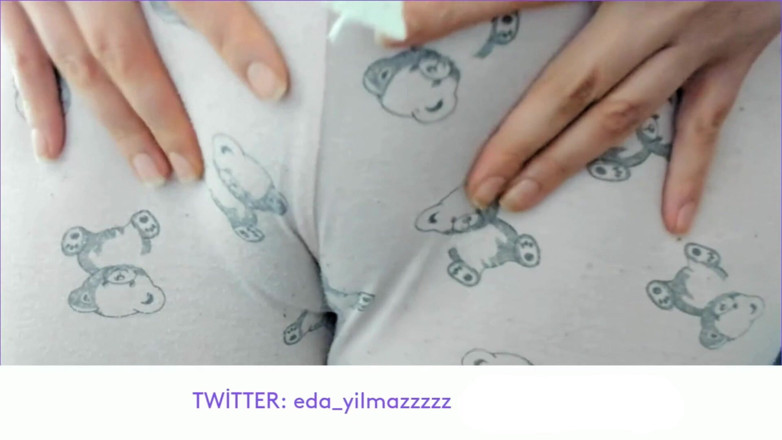bigass_sexy_bigboobs: Cameltoe- Masturbate with Pajama- Rubbing Pussy with Pajama