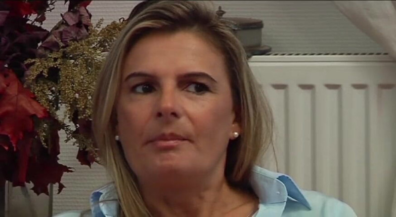 Monde Francais: Slutty French MILF Gets DP Before Huge Facials