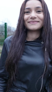 Duitse scout - grote natuurlijke doorhangende tieten latina tiener 18 Agatha Santos bij eerste keer pornocasting