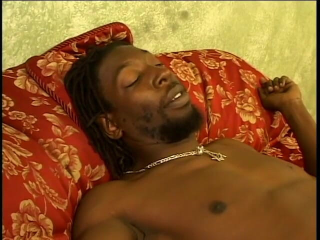 Porncentro: Guy shoves black cock in ebony's mouth