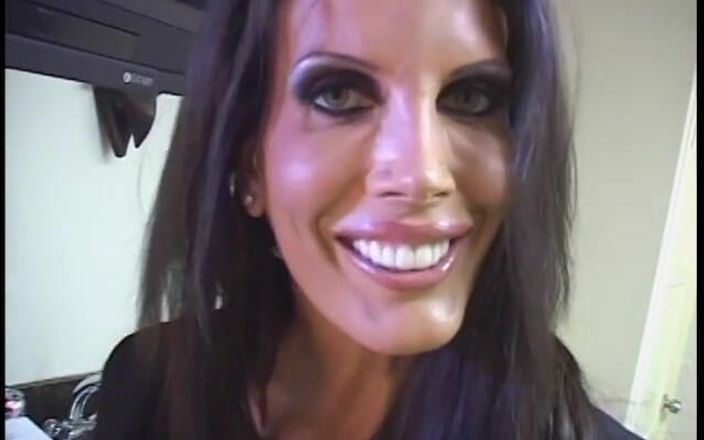Porncentro: Đừng bỏ lỡ cơ hội xem những cảnh cắt từ...