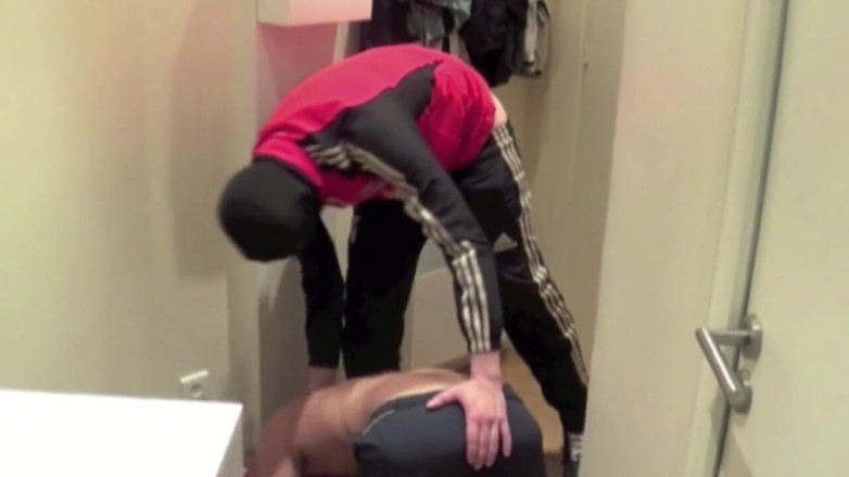 Gaybareback: Upokorzony przez prostego araba