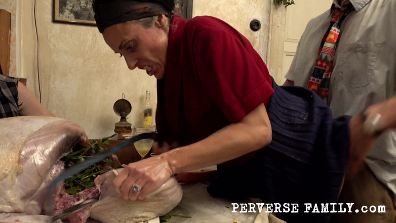 Perverse Family: Perverse Family 14.1 (season 2): Štědrovečerní Orgie