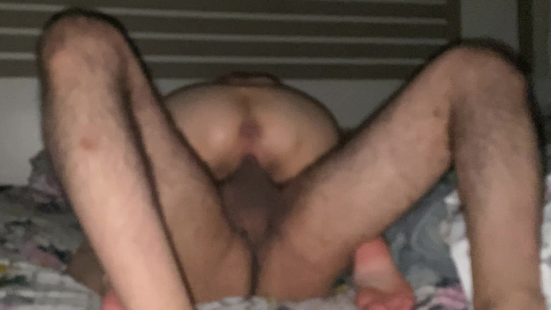 Jollyfuckingoldman: Une MILF Tremble Pendant Que Son Maître L’utilise Pour Une...