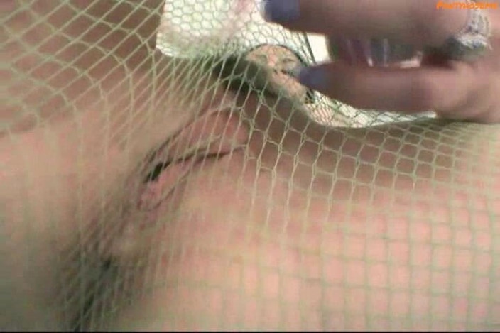 Pantyhose me porn videos: बड़े स्तनों वाली रंडी harley Raine पेंटीहोज को चीरती है और खुद को चोदती है