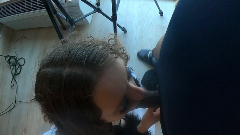 Real Amateur Sluts: Amanda per favore prima sul pompino della telecamera!